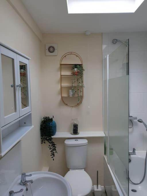 Two Bed Flat Sea View Old Town Hastings Apartment Exterior photo